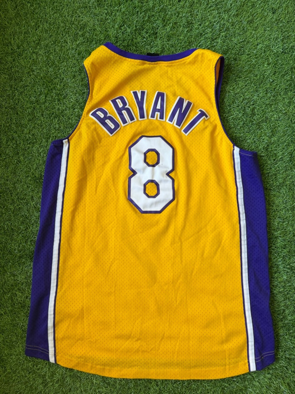 Nike Yellow and Purple Los Angeles Lakers Kobe Bryant #8 Jersey Size Large - Picture 3 of 3